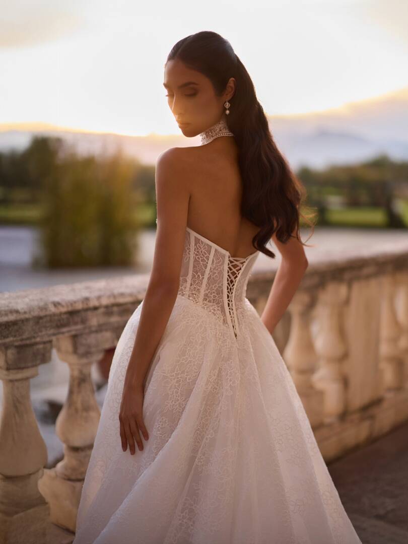 5-eweline-couture-romantic-wedding-dress-a-line-cathedral-train-strapless-sweetheart-corset-bodice-bridal-gown-dominiss-couture-arcana-dominii-10113202